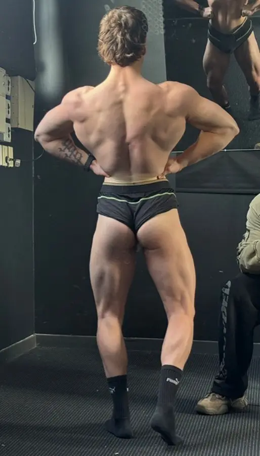 Logan, 8 weeks out · back